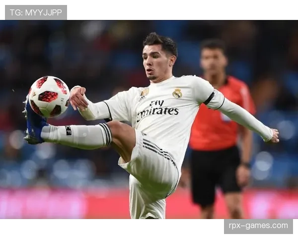 桑保利战术调整奏效 助力球队取得关键胜利 桑保利战术调整奏效 助力球队取得关键胜利