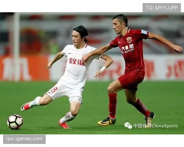 惊险逆转！XX队力克强敌挺进足球杯赛四强