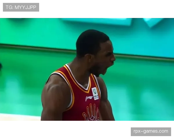 战术调整显成效!替补席明星球员持续提升比赛影响力 战术调整显成效!替补席明星球员持续提升比赛影响力