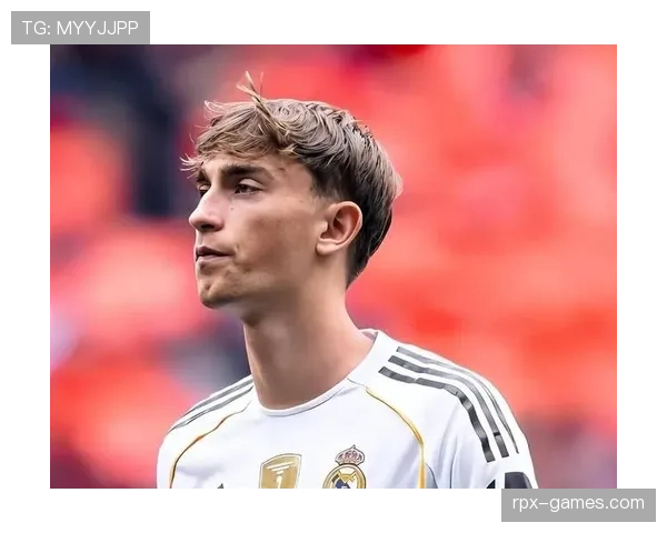 西甲新赛季球衣发布，球队风格焕新升级引球迷热议