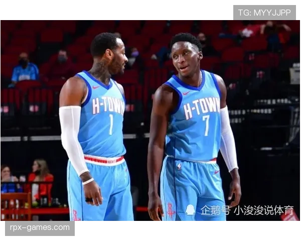 德甲球员转会动态:多队酝酿引援,夏窗竞争加剧 德甲球员转会动态:多队酝酿引援,夏窗竞争加剧